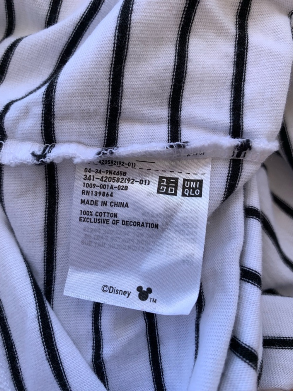 Uniqlo White & Black Striped Pocket Tee with Mickey & Minnie Embroidery - Picture 7 of 11